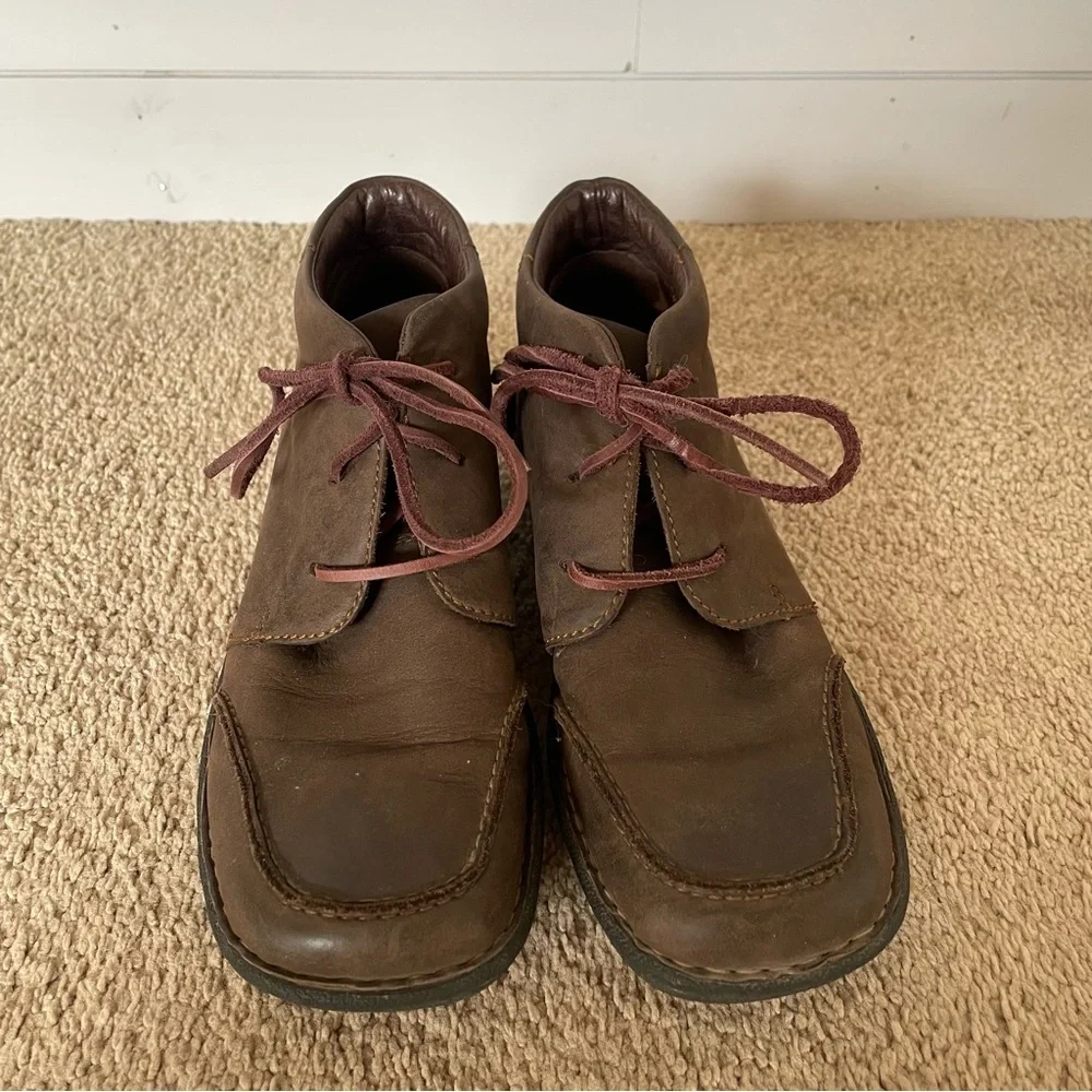 Born Henrik Men’s Brown Leather Chukka Boot 9.5 Lace Up Comfort Shoe Ankle Boots